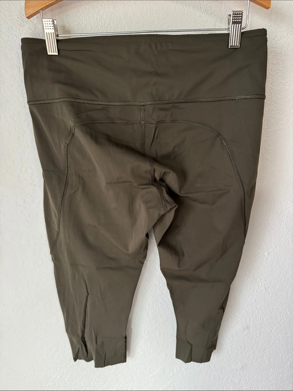 Lululemon Wunder Under Crops